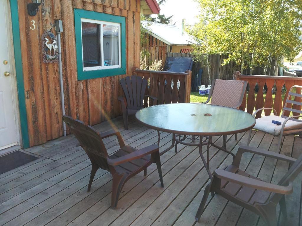 Steamboat Mountain Chalets Spillimacheen Room photo
