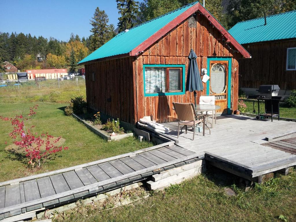 Steamboat Mountain Chalets Spillimacheen Room photo