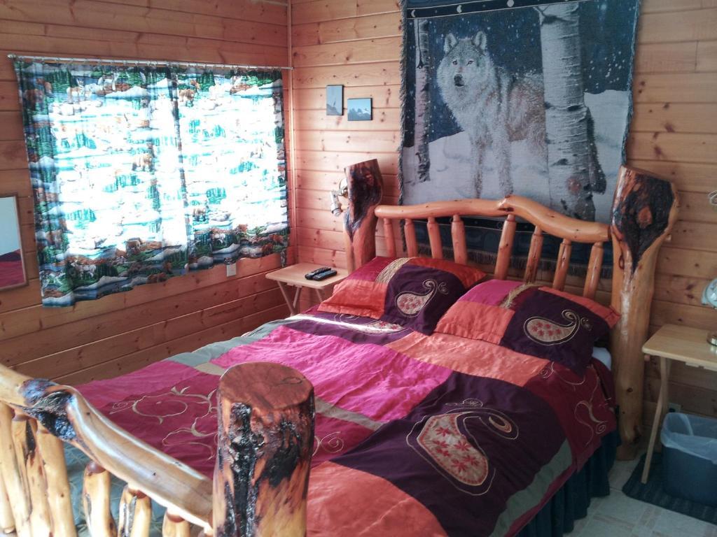 Steamboat Mountain Chalets Spillimacheen Room photo