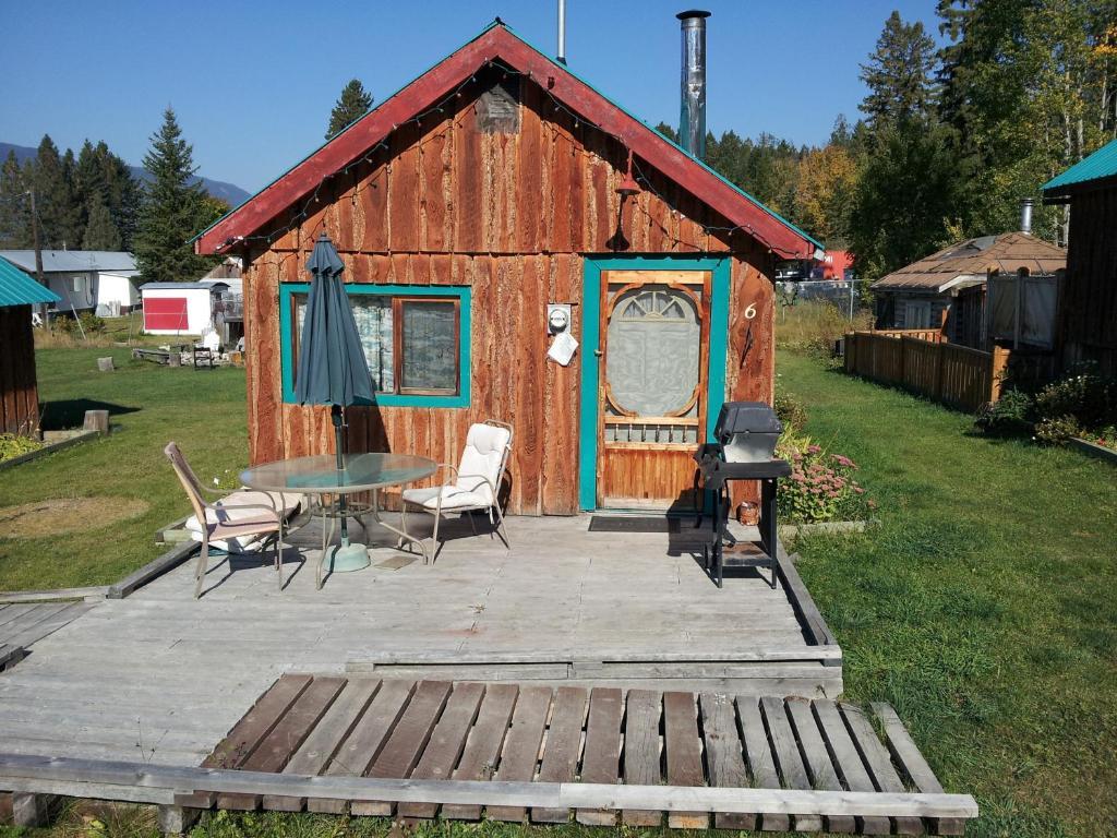 Steamboat Mountain Chalets Spillimacheen Room photo