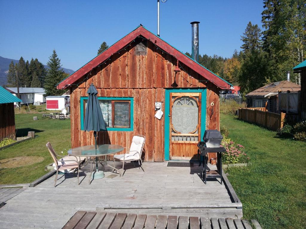 Steamboat Mountain Chalets Spillimacheen Exterior photo
